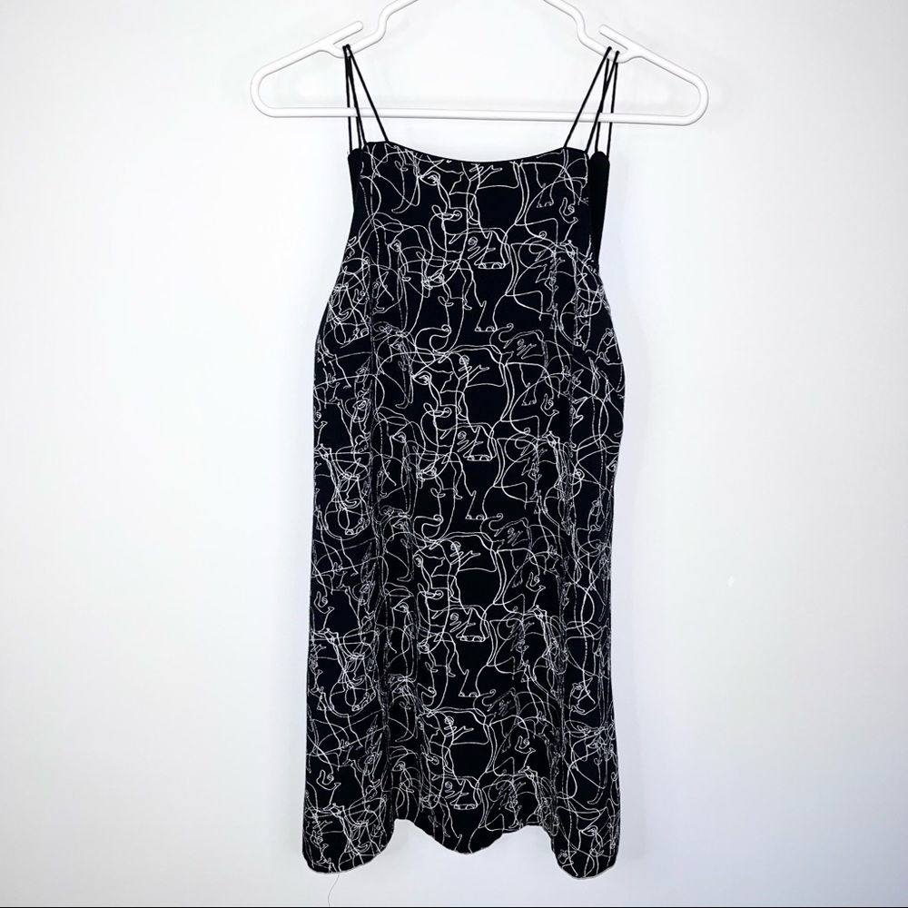 URBAN OUTFITTERS // SILENCE + NOISE Ella Printed Crepe Shift Mini Dress Medium - Picture 13 of 16